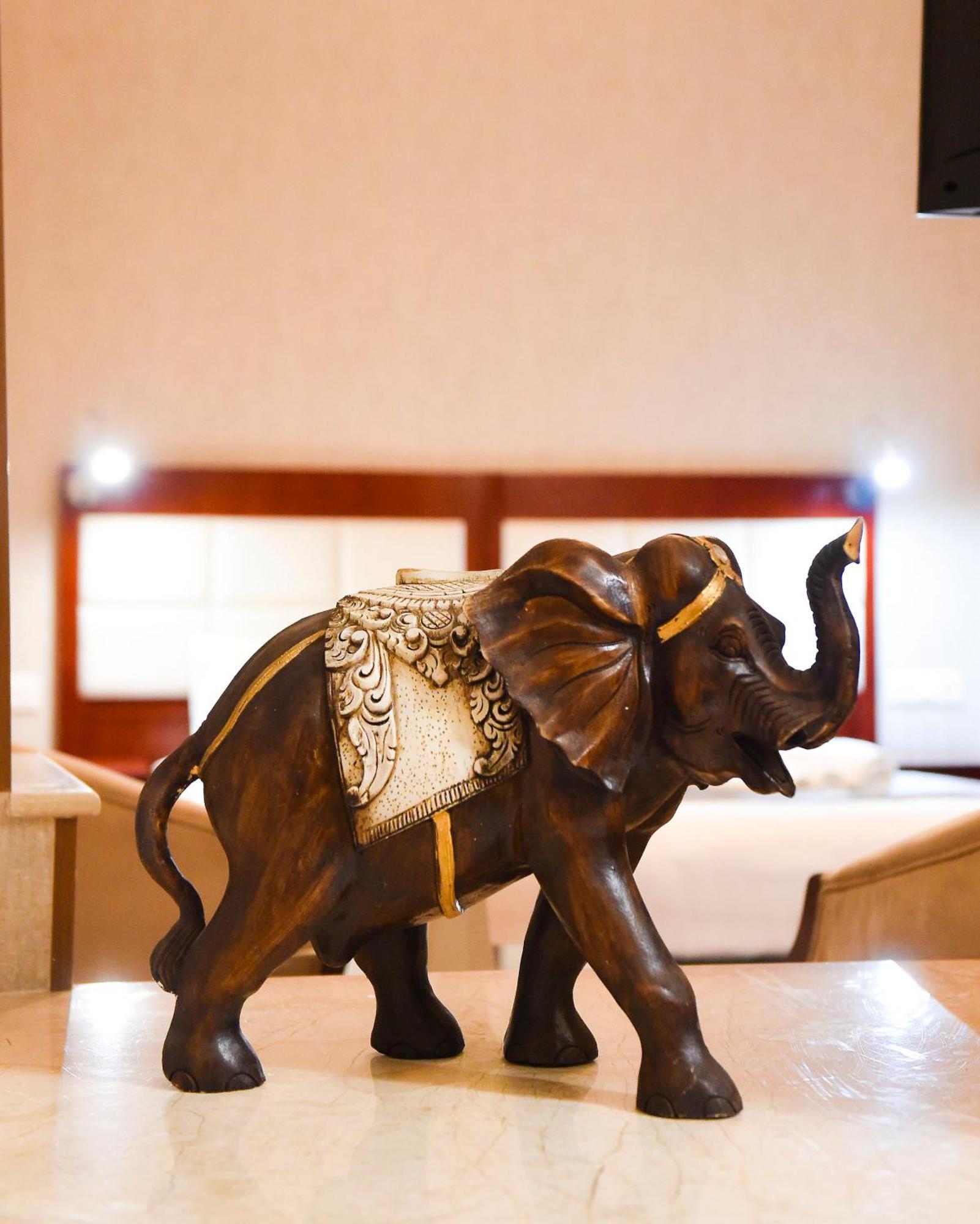 Kraveli Hotel Тбилиси Екстериор снимка
