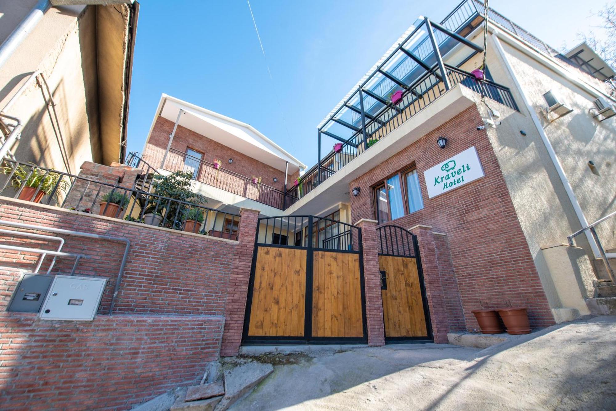 Kraveli Hotel Тбилиси Екстериор снимка